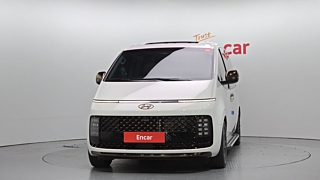 HYUNDAI STARIA 2023