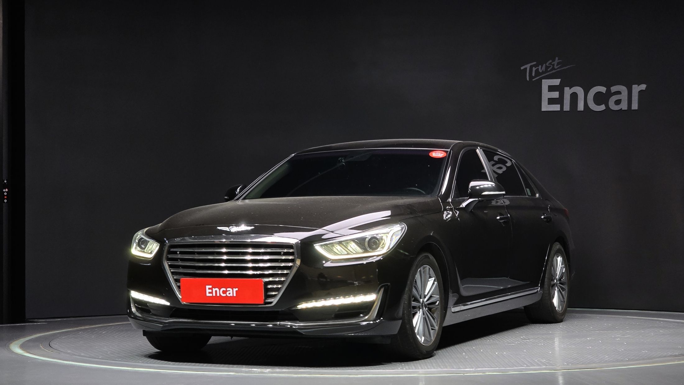 GENESIS EQ900 2017