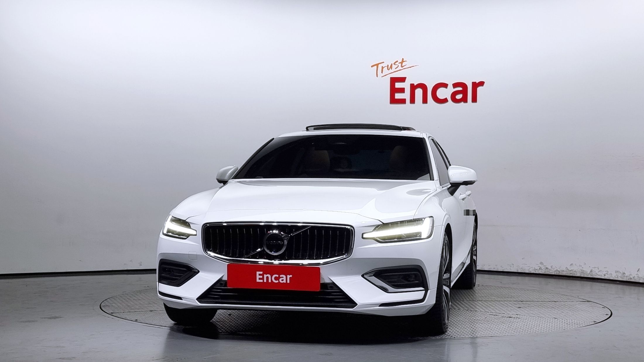 VOLVO S60 2023