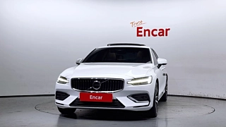 VOLVO S60 2023