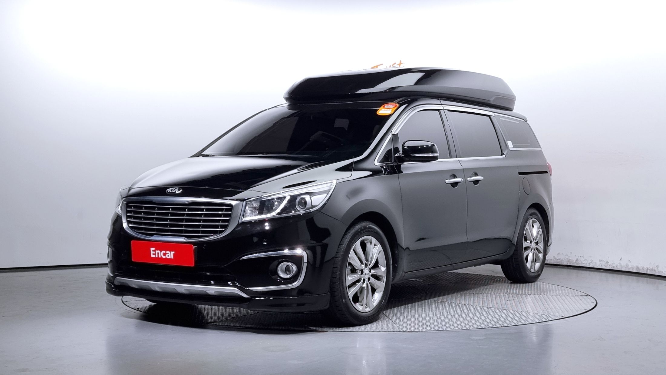 KIA CARNIVAL 2016