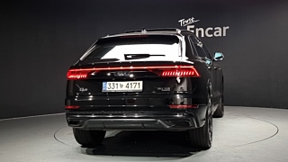 AUDI Q8 4M 2022