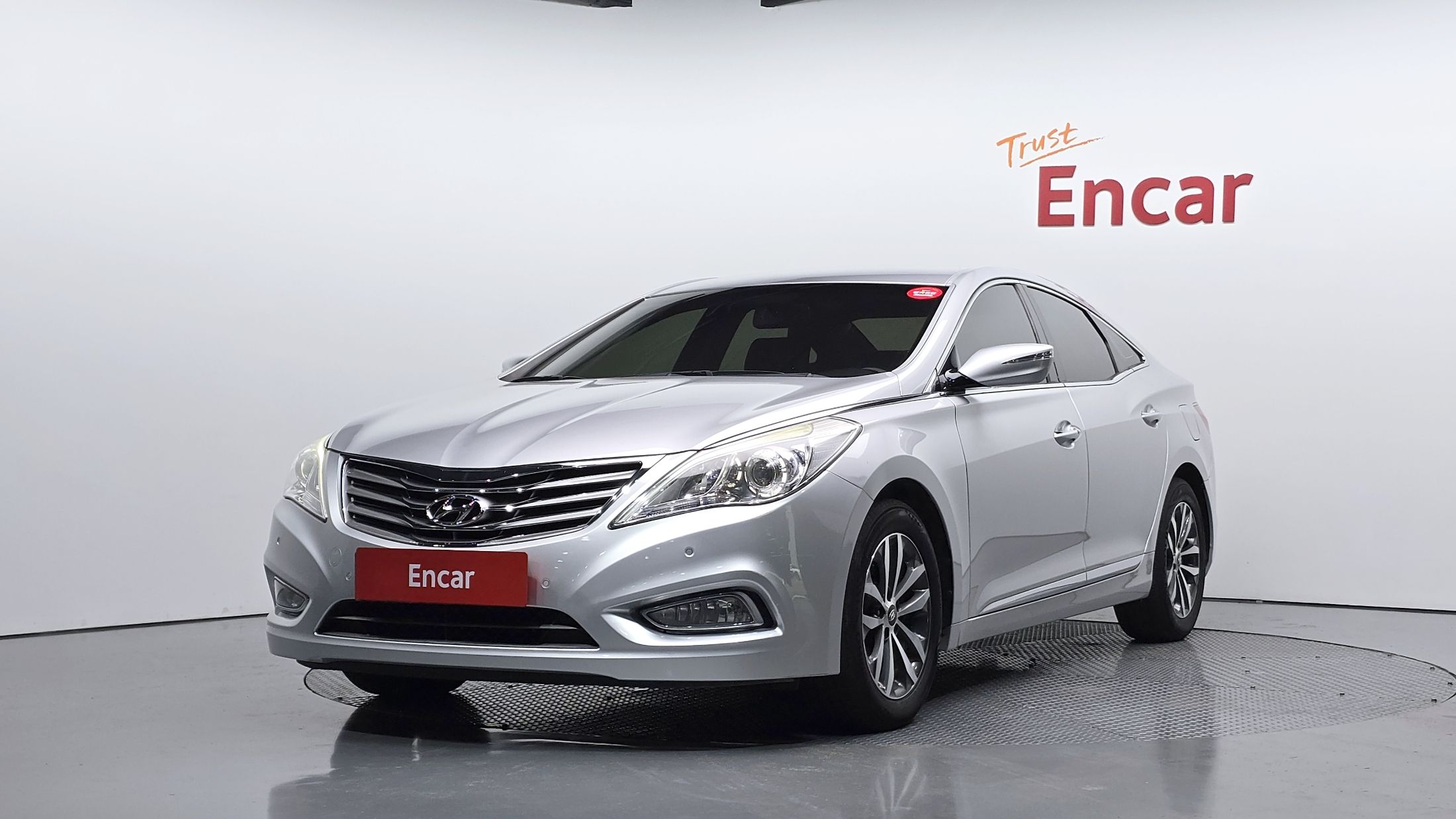 HYUNDAI GRANDEUR HG 2012