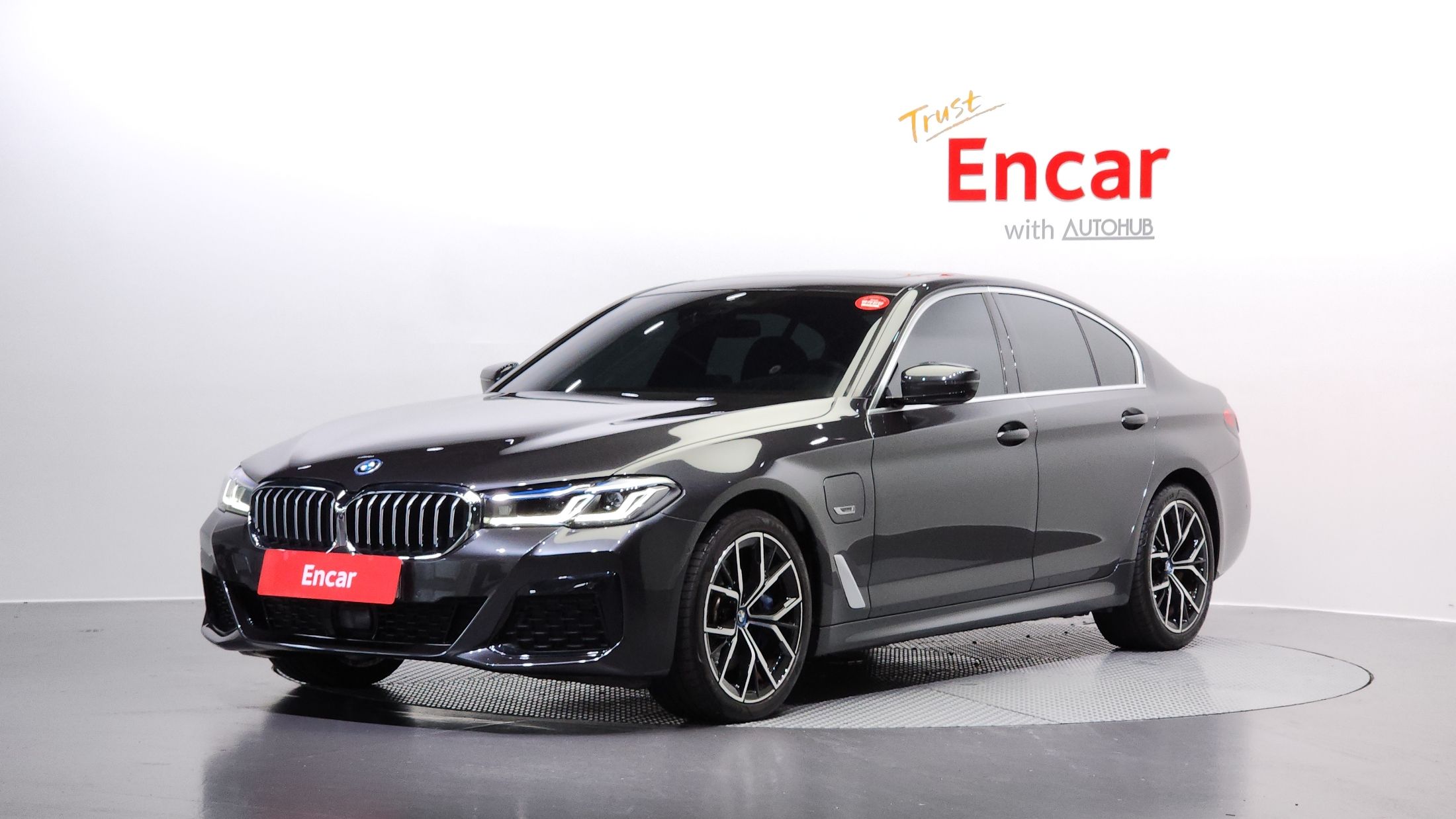 BMW 5-SERIES G30 2021