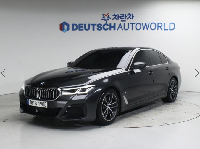 BMW 5-SERIES G30 2022