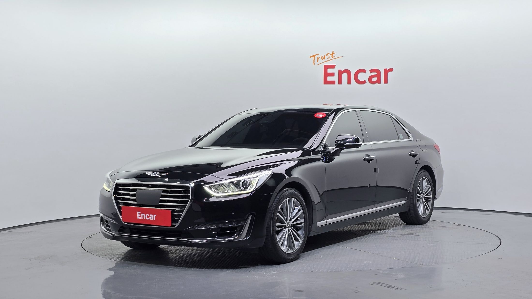 GENESIS EQ900 2016