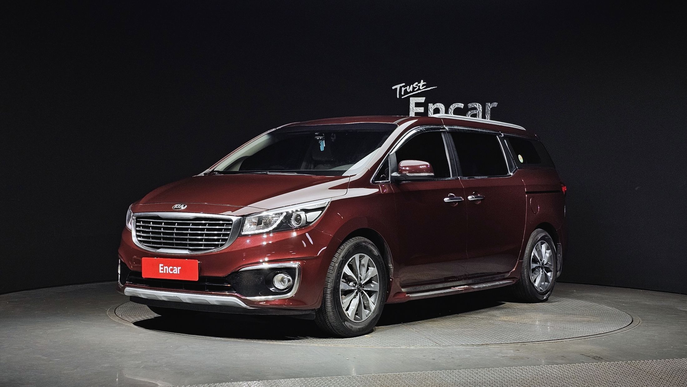 KIA CARNIVAL 2014