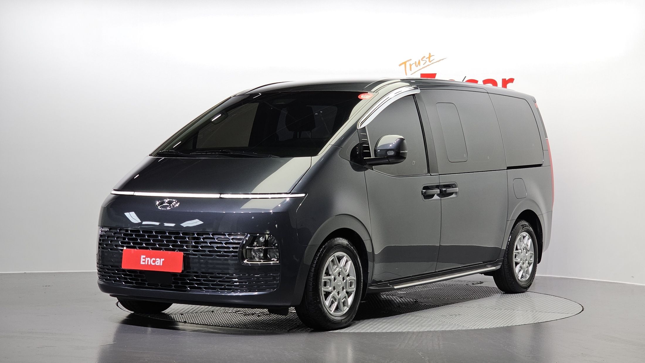 HYUNDAI STARIA 2023