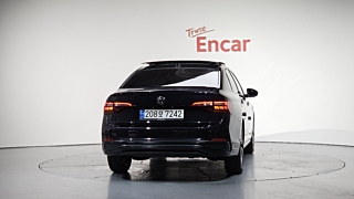 VOLKSWAGEN JETTA 2022