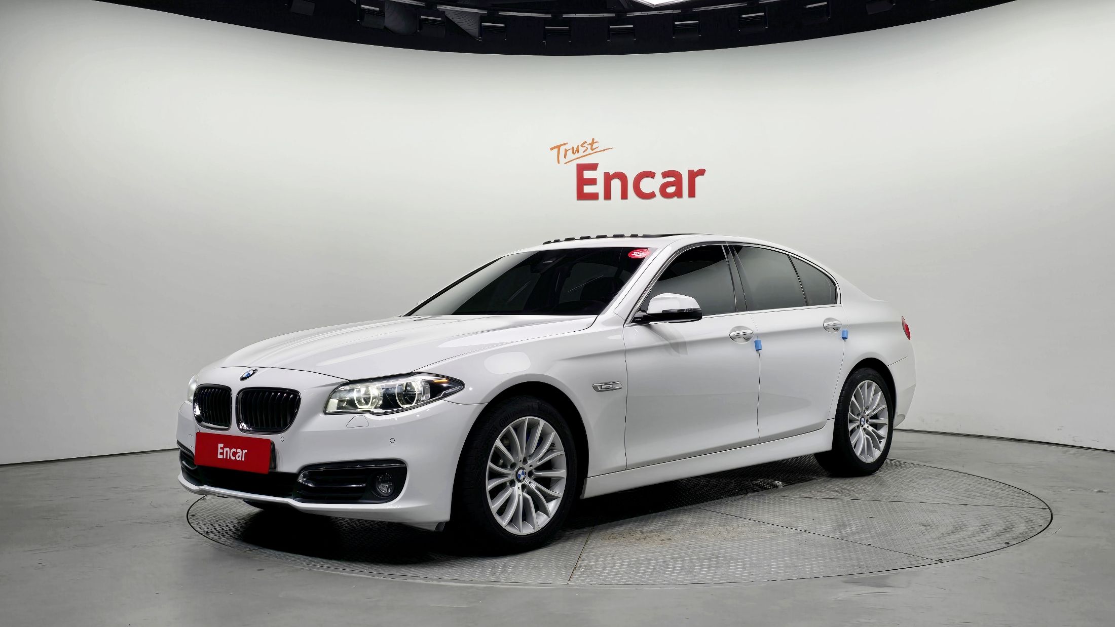 BMW 5-SERIES F10 2015