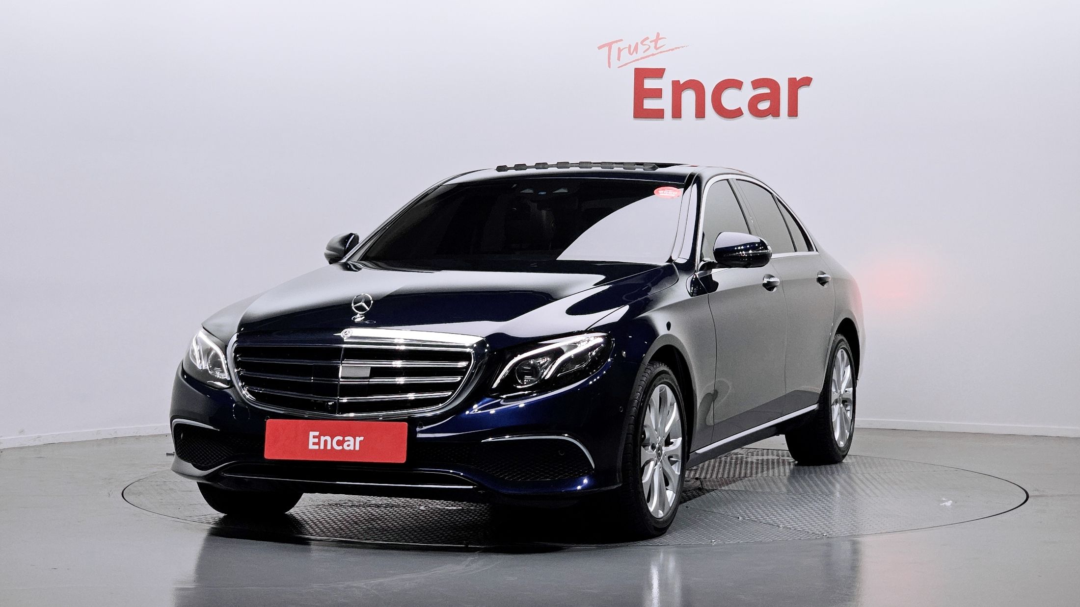 MERCEDES BENZ E-CLASS W213 2020