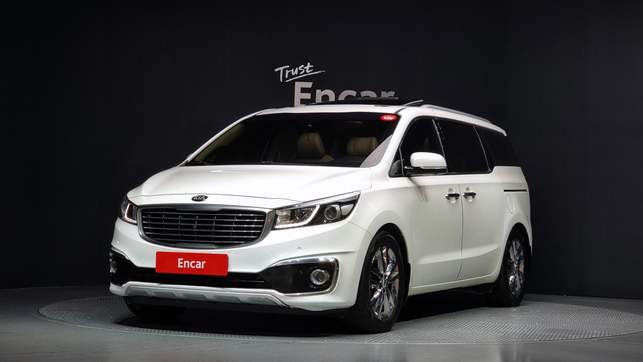 KIA CARNIVAL 2015