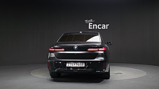 BMW 7-SERIES G70 2023