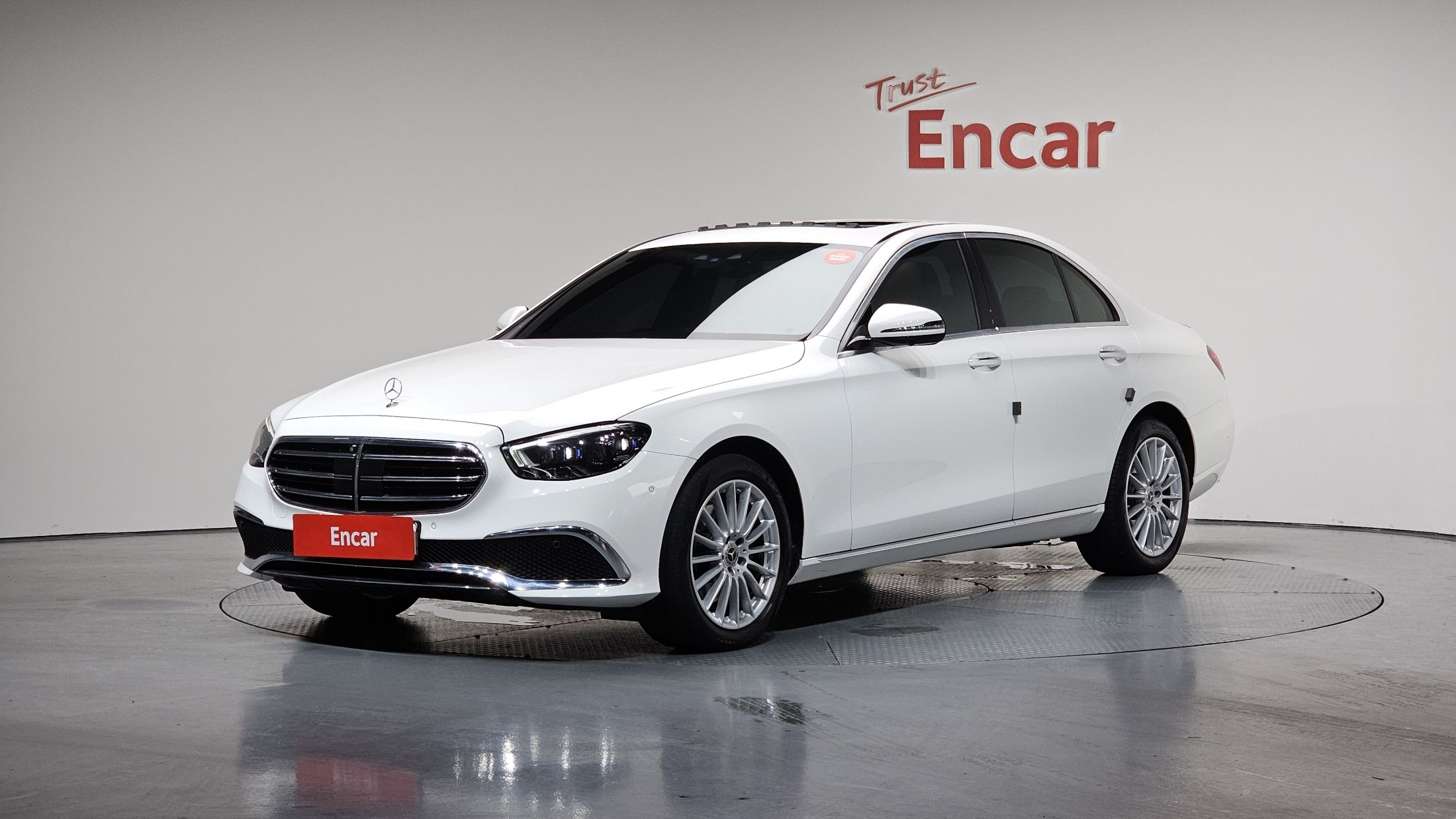 MERCEDES BENZ E-CLASS W213 2022