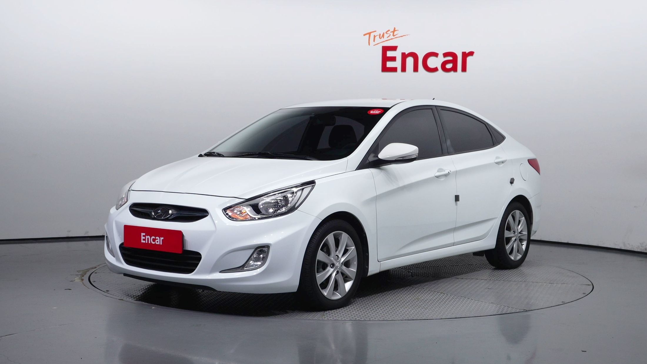 HYUNDAI ACCENT NEW 2013