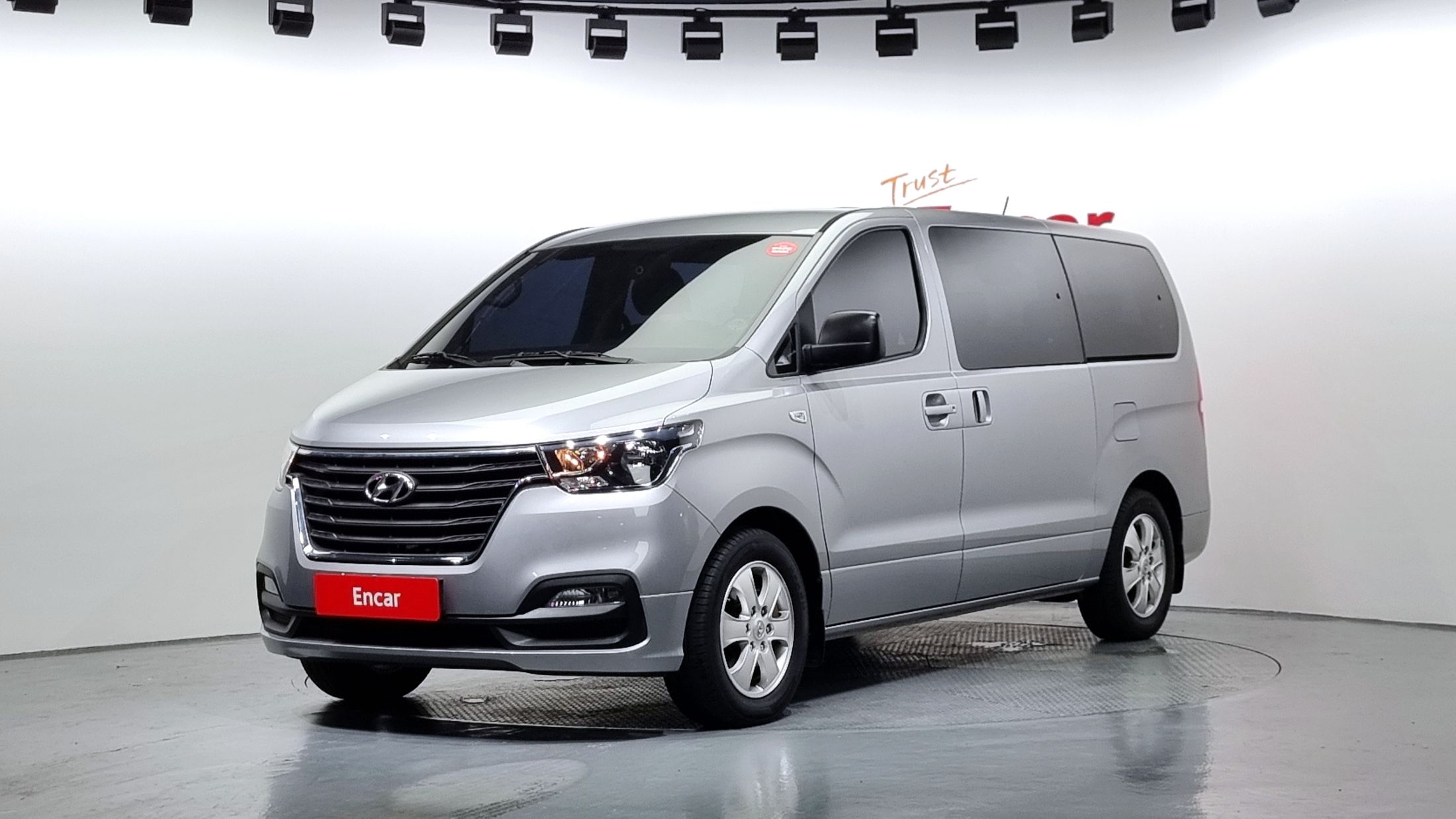 HYUNDAI STAREX GRAND