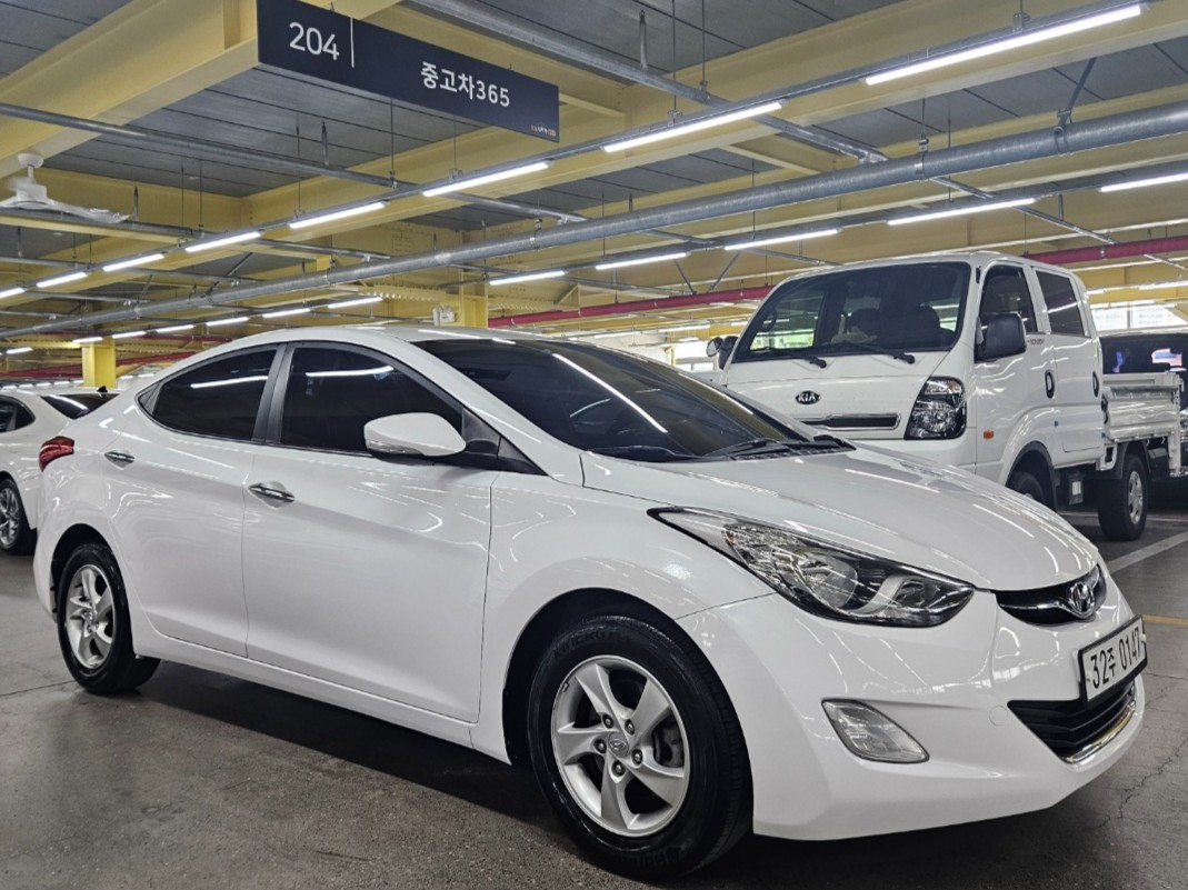 HYUNDAI AVANTE MD