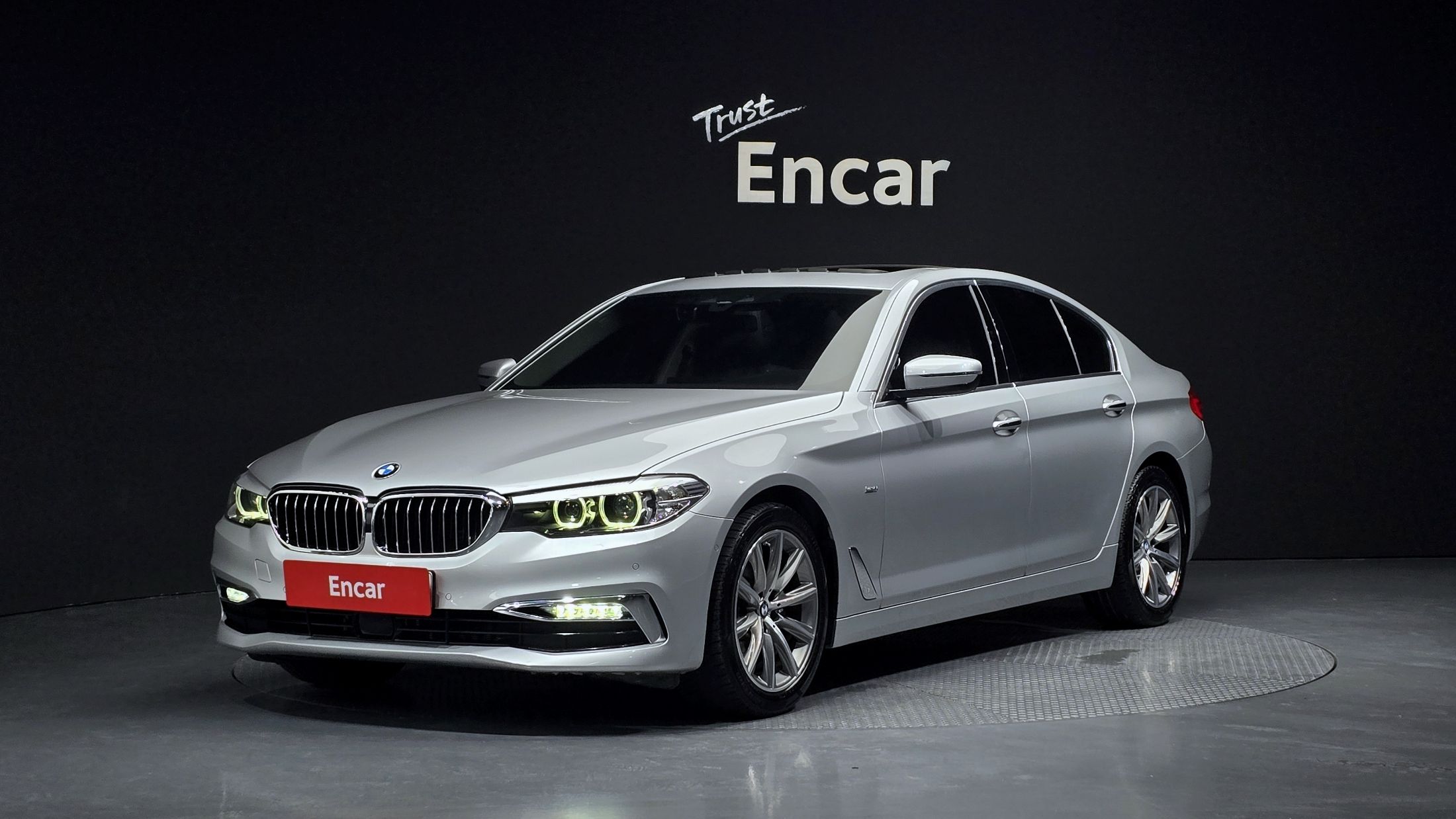 BMW 5-SERIES G30 2018