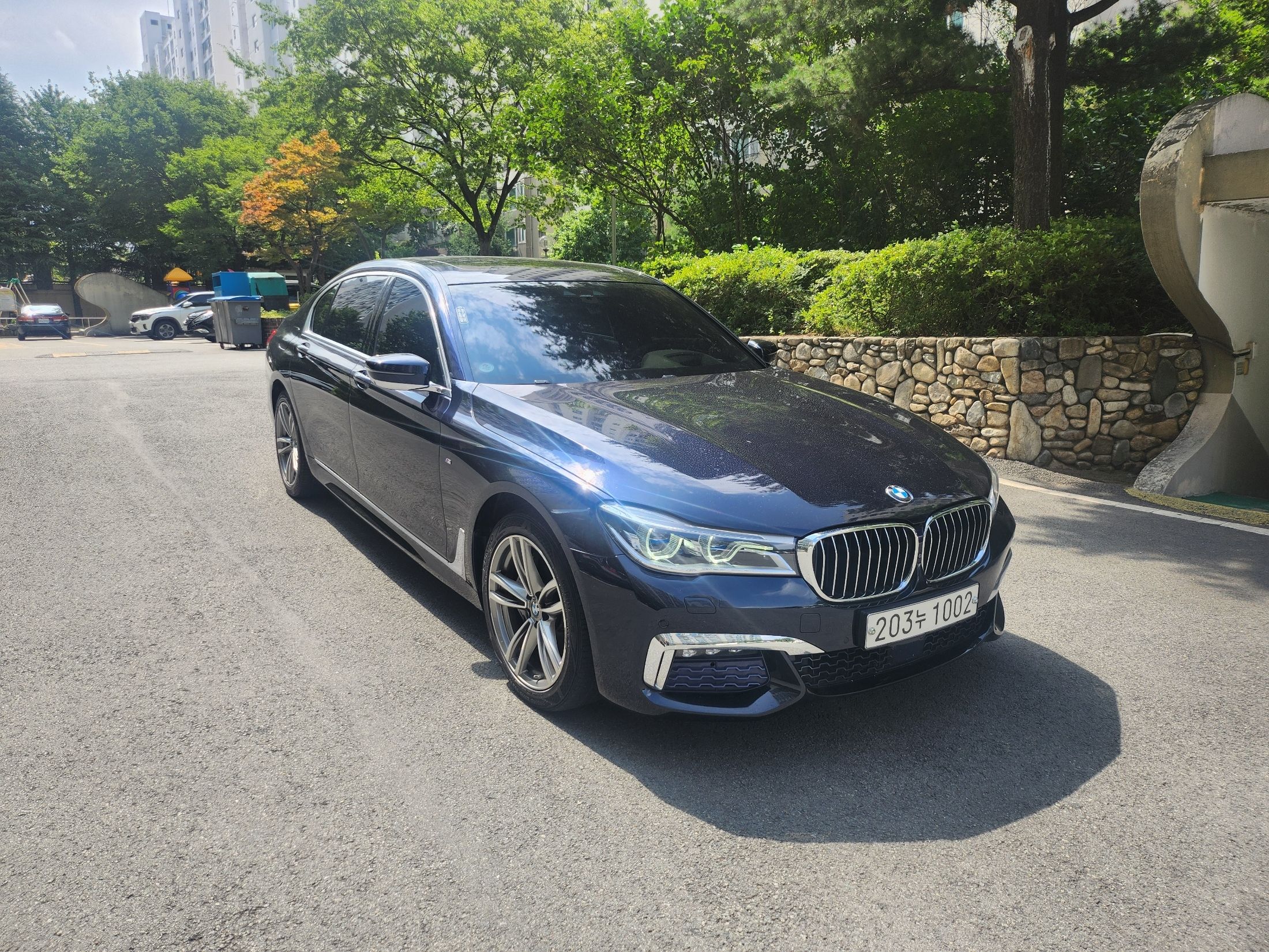 BMW 7-SERIES G11 2017