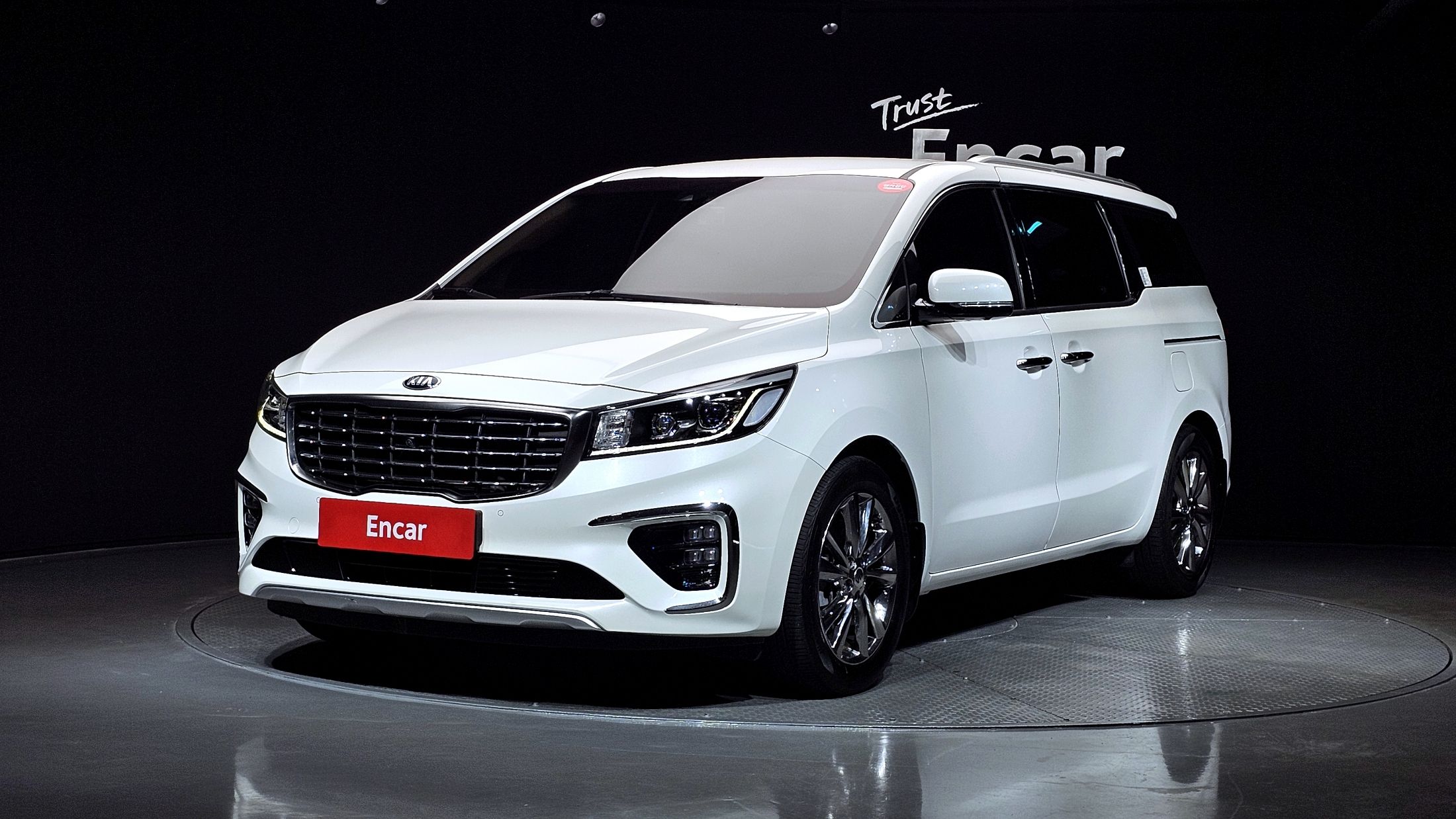 KIA CARNIVAL 2018