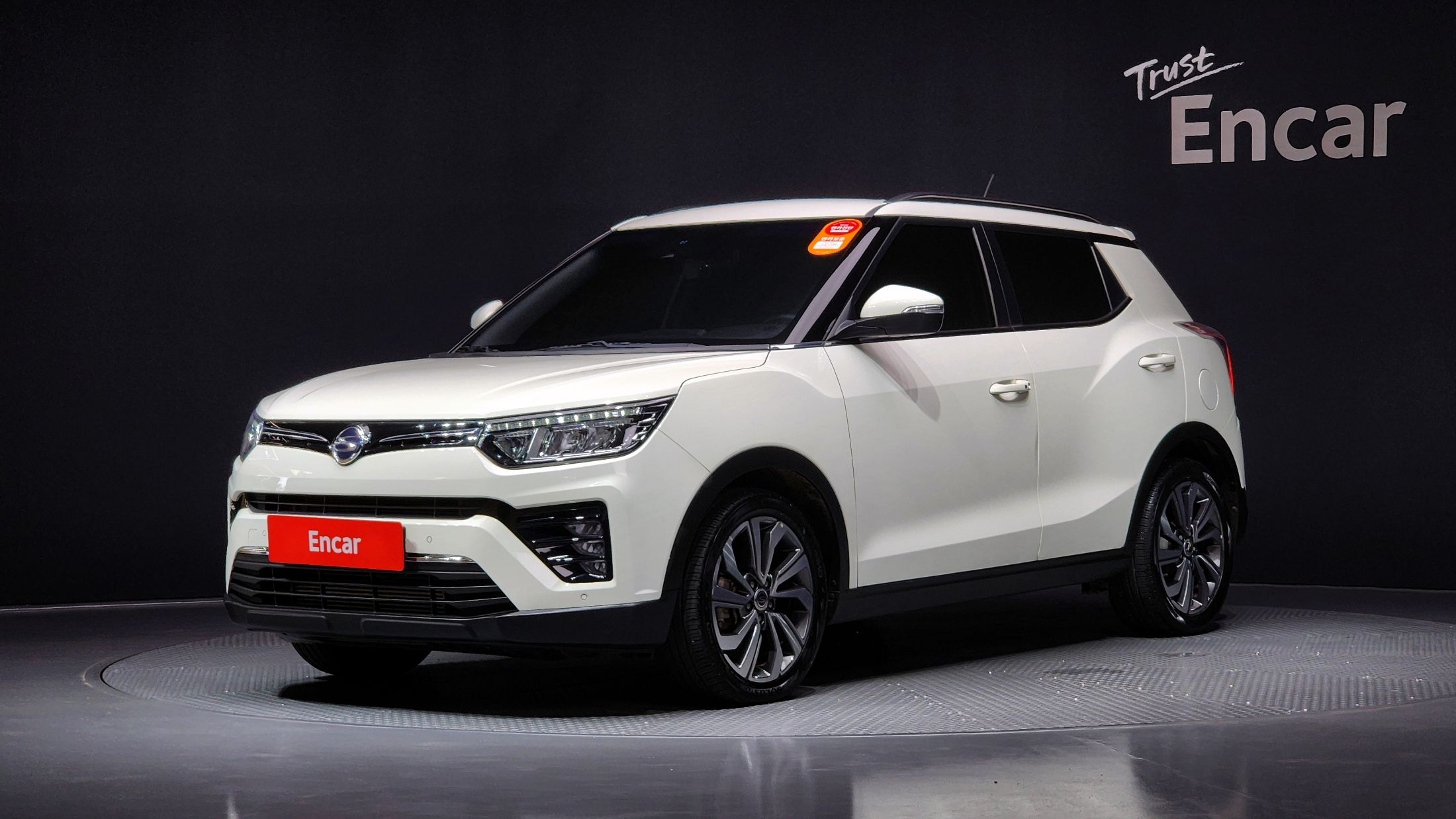 SSANGYONG TIVOLI VERY NEW 2021