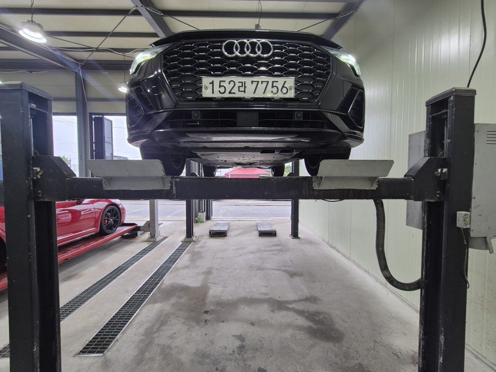 AUDI Q3 F3 2020