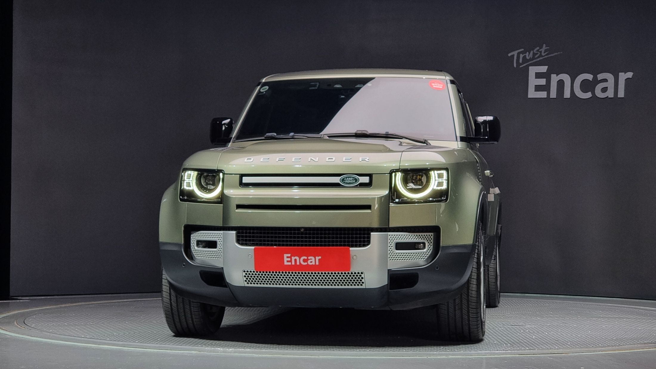 LAND ROVER DEFENDER L663