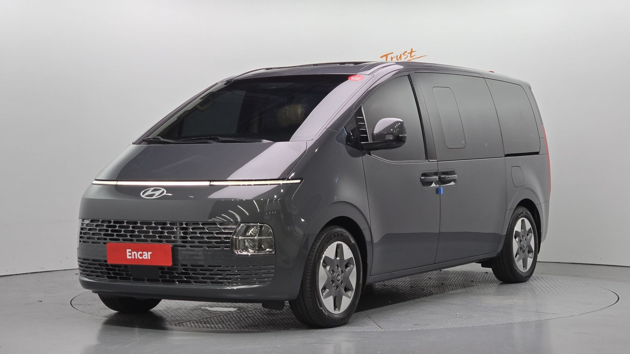 HYUNDAI STARIA 2024