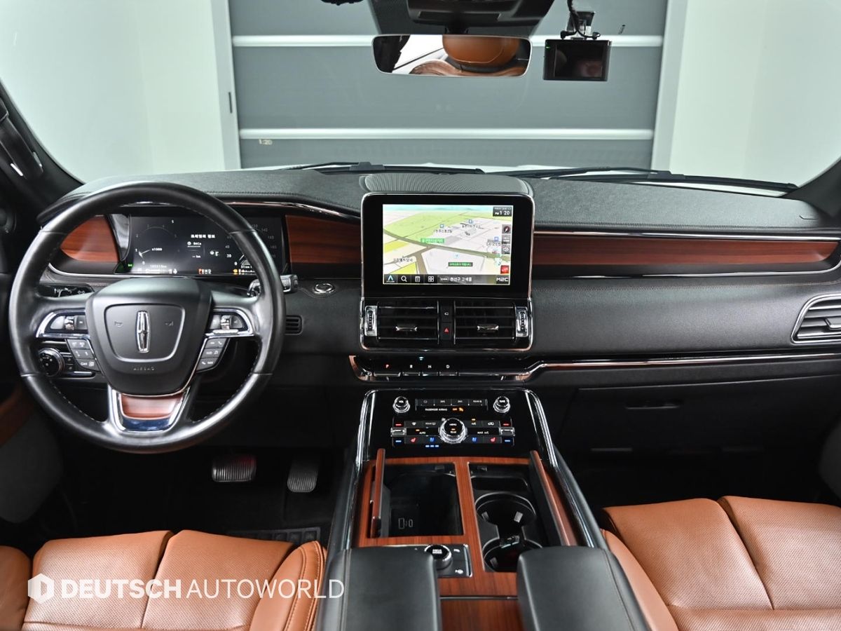 LINCOLN NAVIGATOR