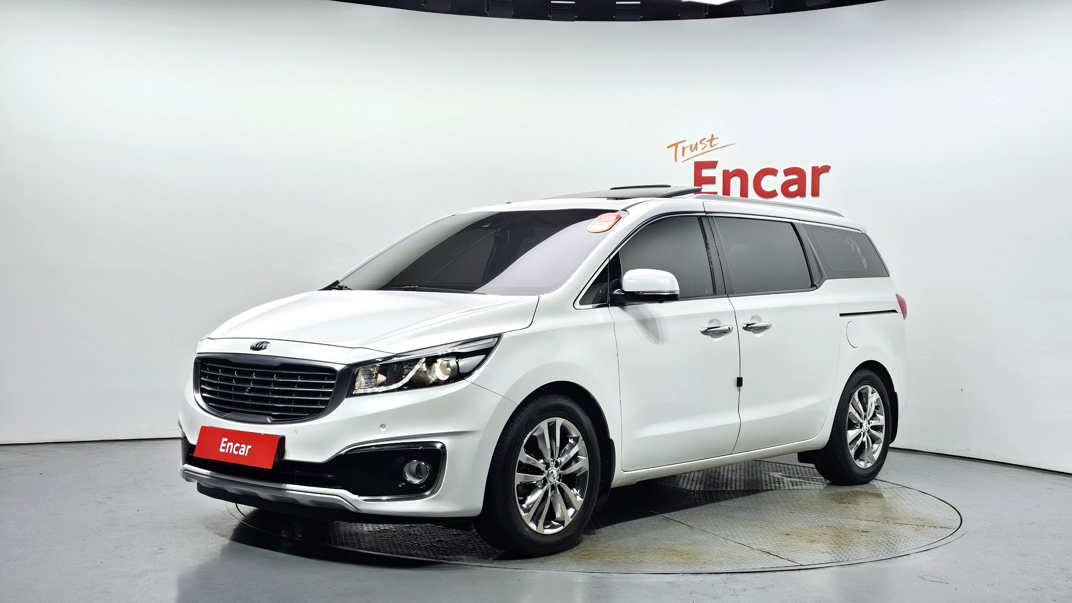 KIA CARNIVAL 2016