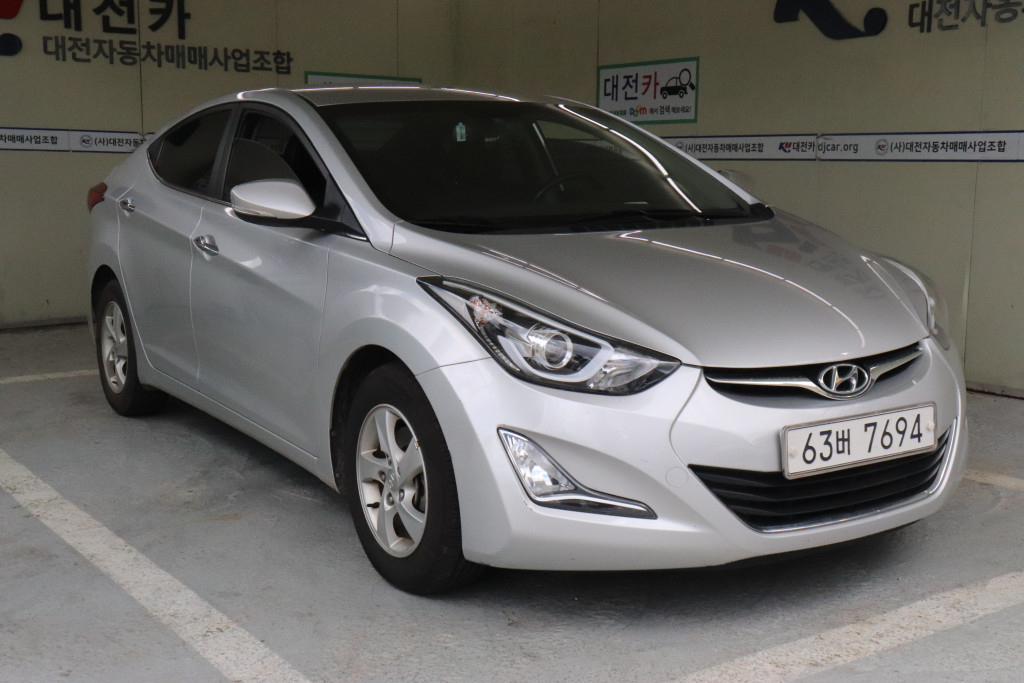 HYUNDAI AVANTE 2014