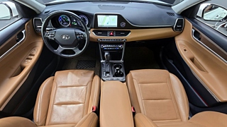 HYUNDAI GRANDEUR IG HYBRID 2019