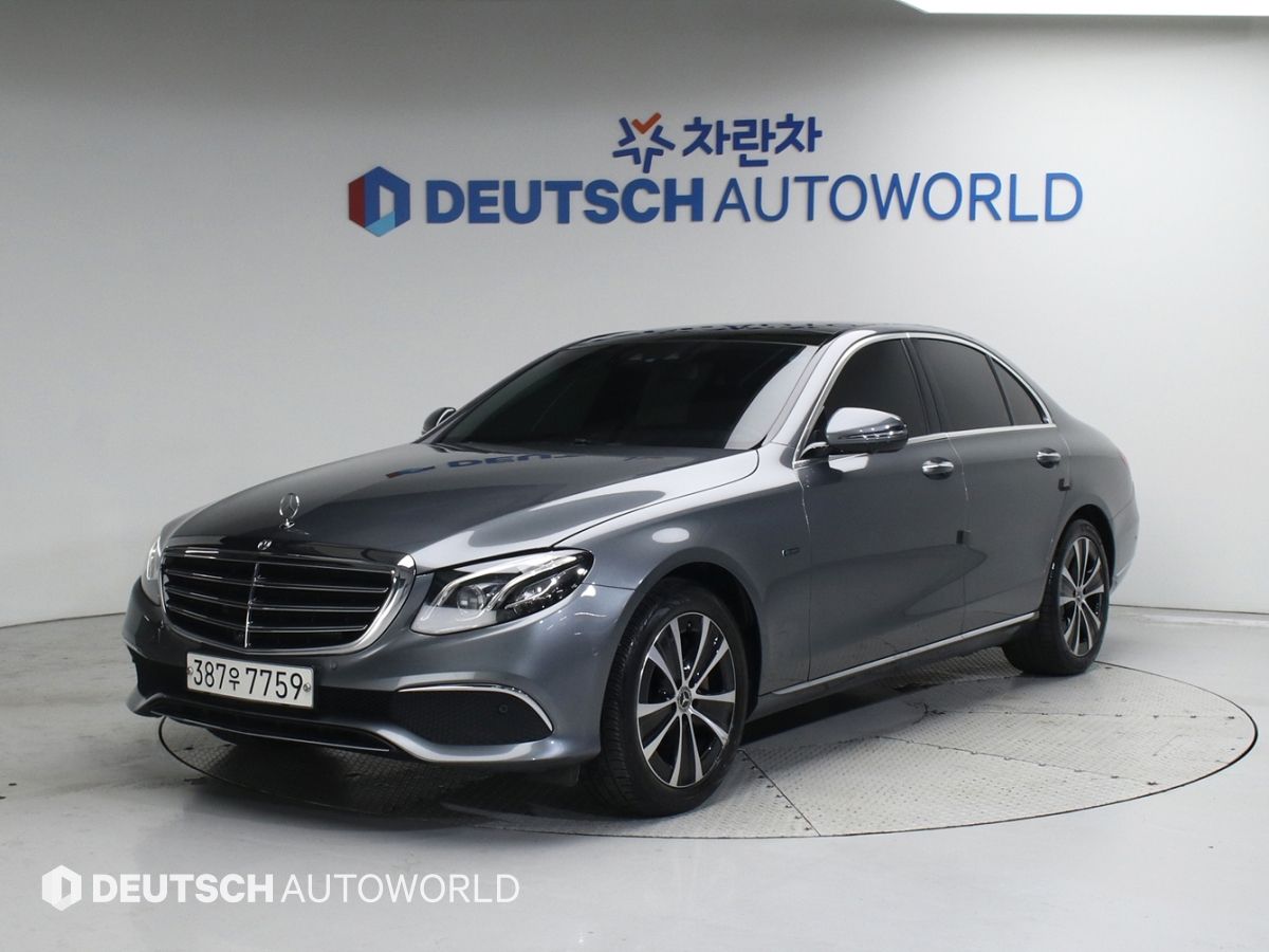 MERCEDES BENZ E-CLASS W213 2019