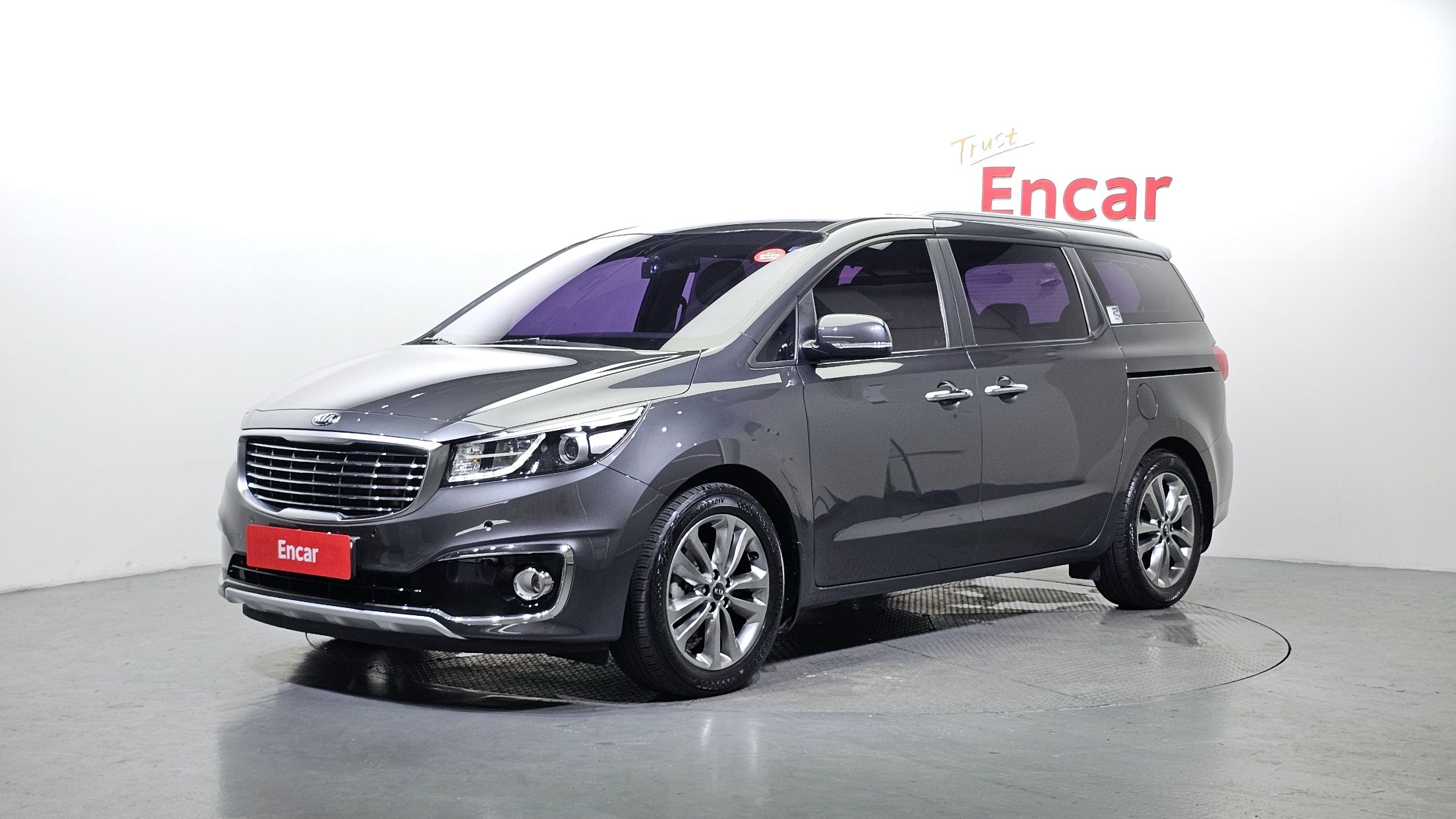 KIA CARNIVAL 2014
