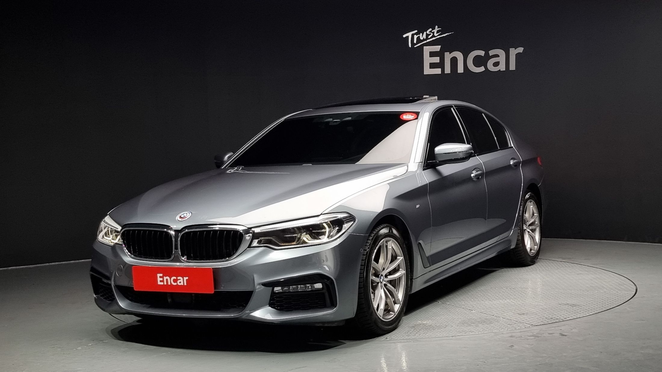 BMW 5-SERIES G30 2017