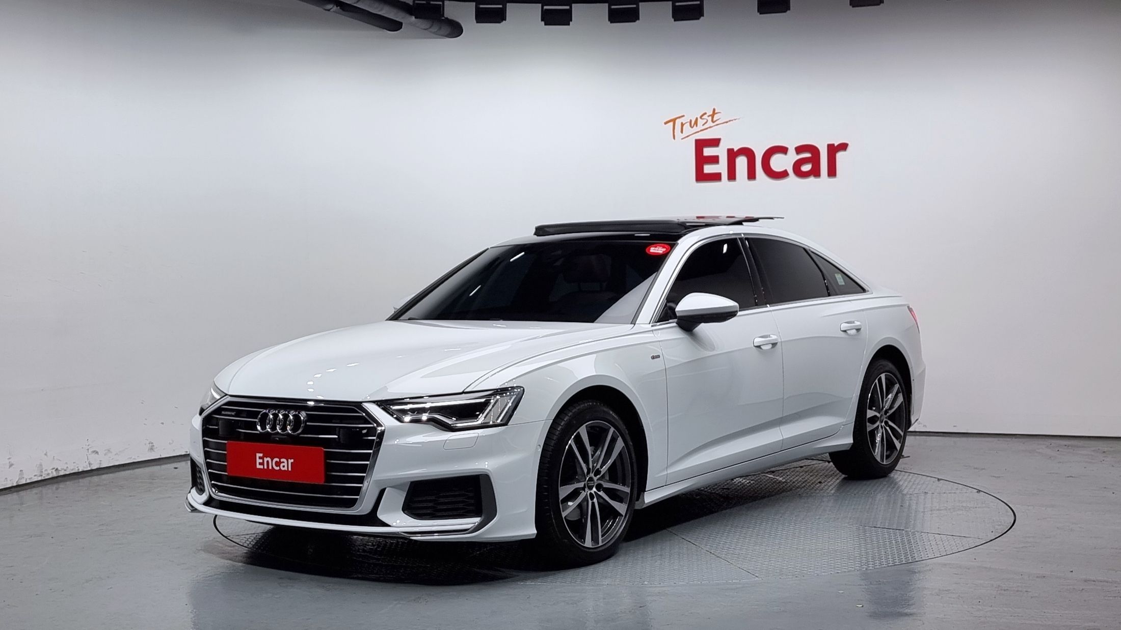 AUDI A6 C8