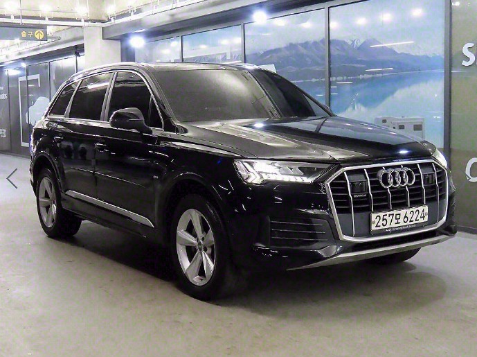 AUDI Q7 4M