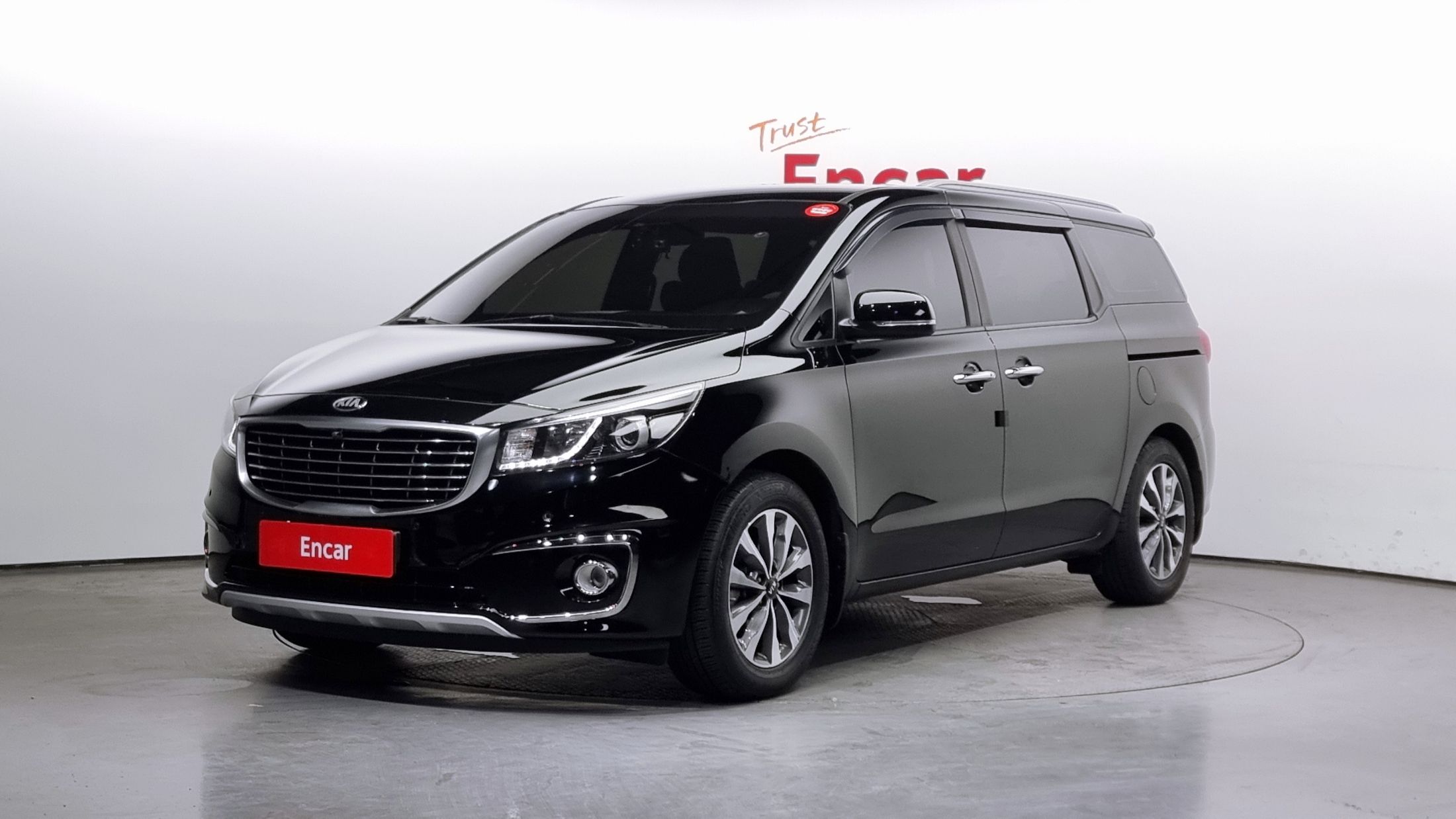 KIA CARNIVAL 2014