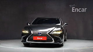 LEXUS ES300H 2020
