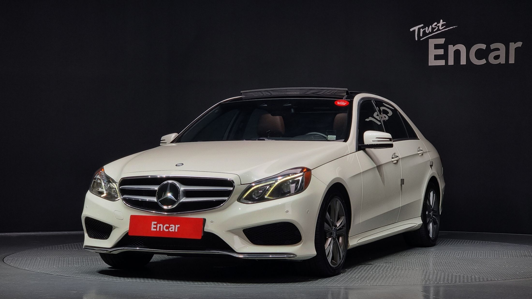 MERCEDES BENZ E-CLASS W212