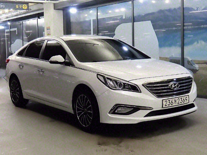 HYUNDAI SONATA LF 2016