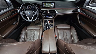BMW 5-SERIES G30 2017