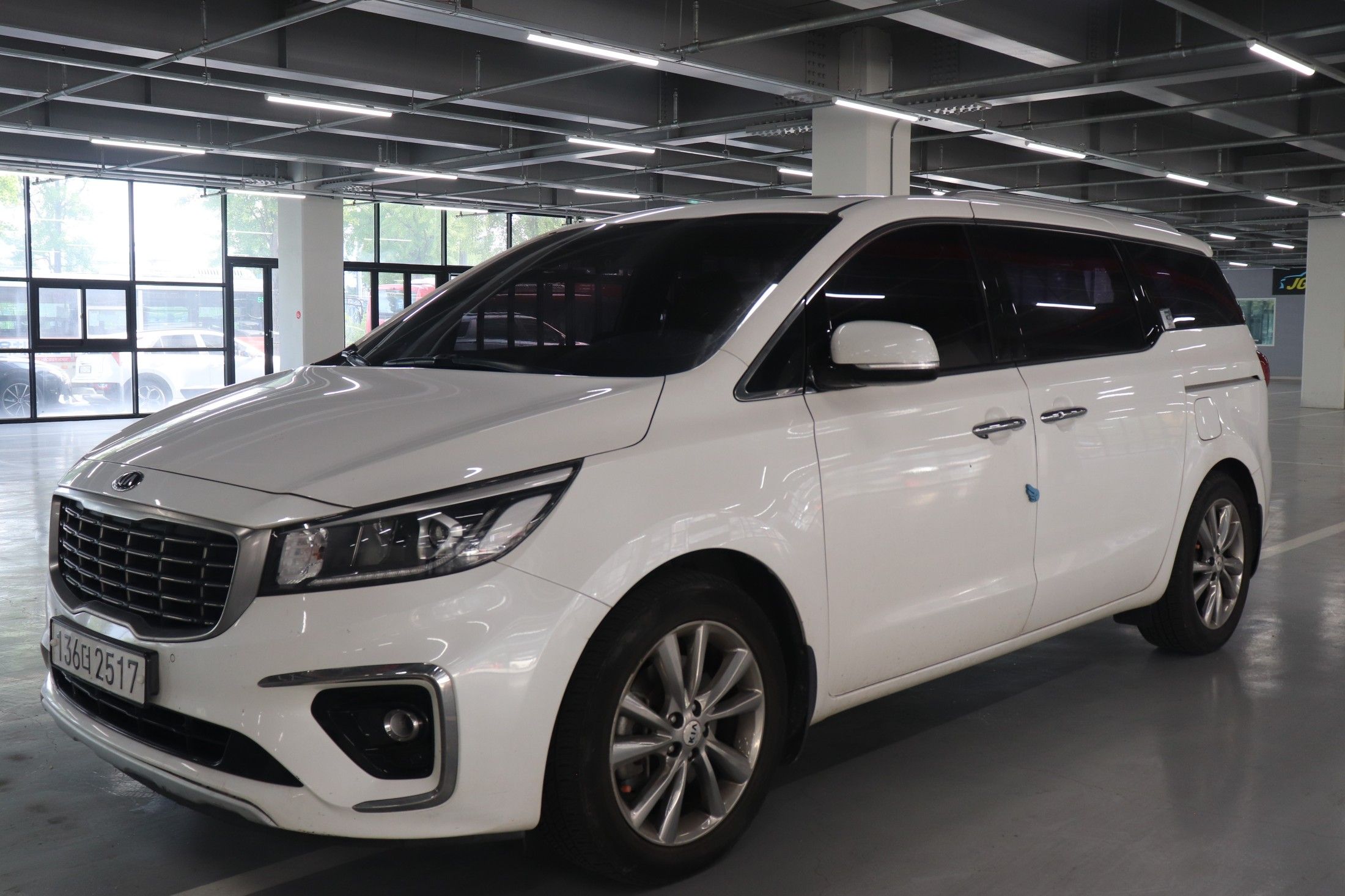 KIA CARNIVAL 2018