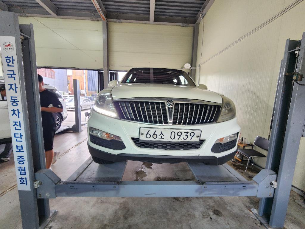 SSANGYONG REXTON W 2016