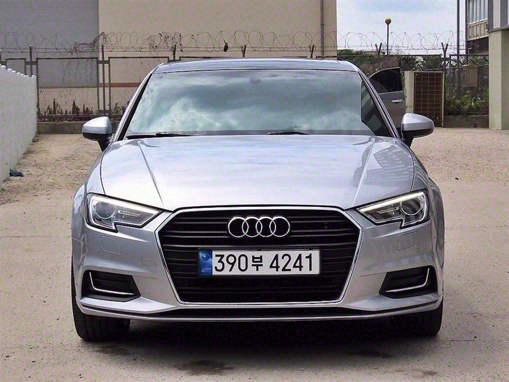 AUDI A3 2018