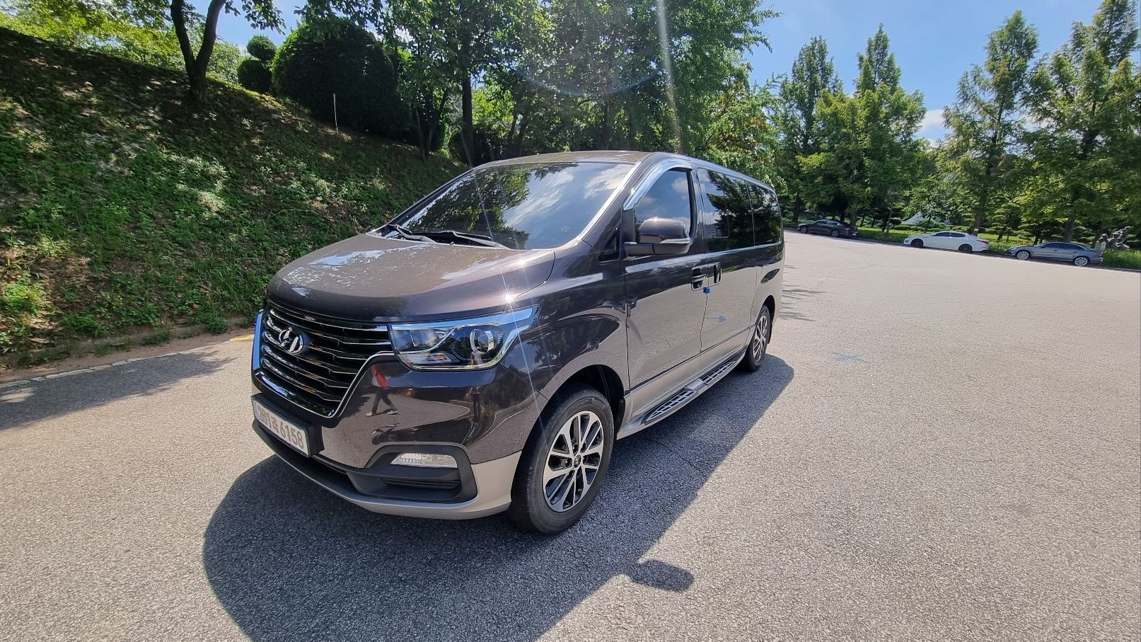 HYUNDAI STAREX GRAND