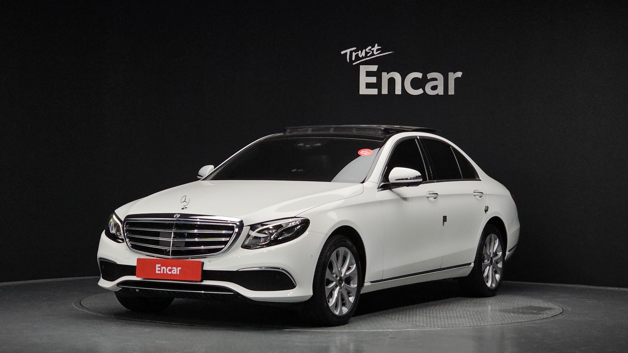 MERCEDES BENZ E-CLASS W213 2020