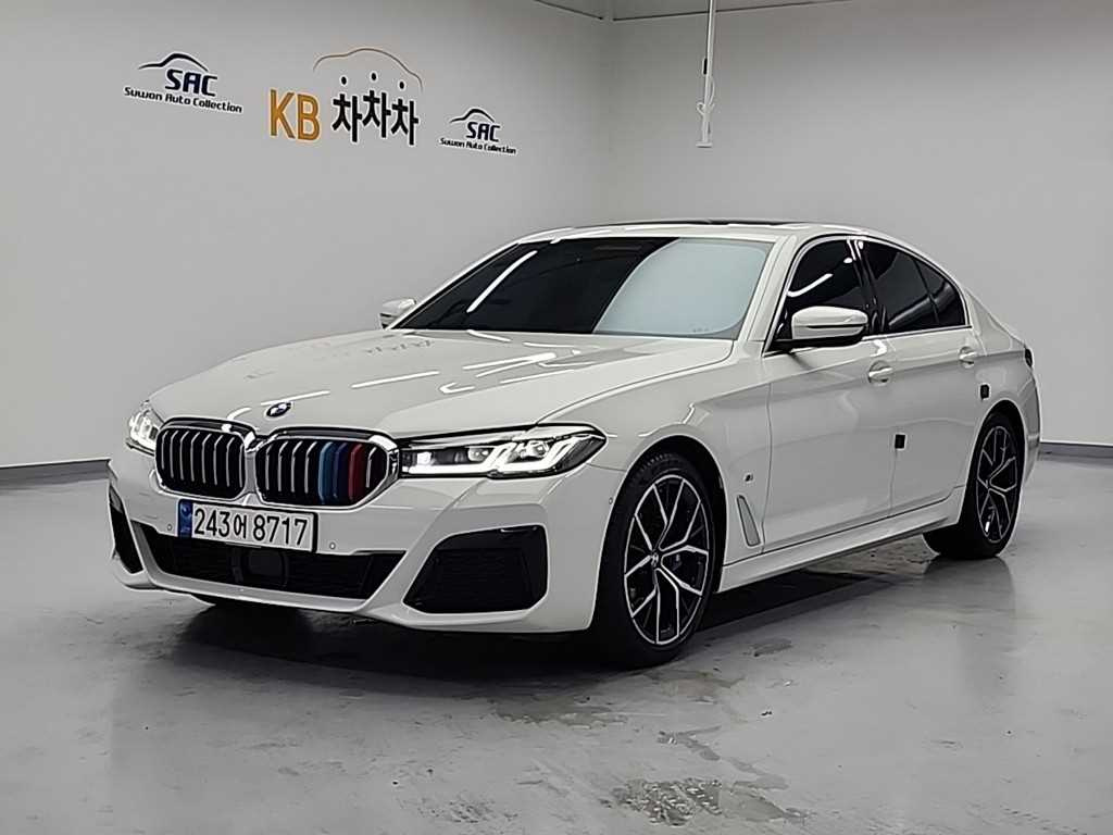 BMW 5-SERIES G30 2022