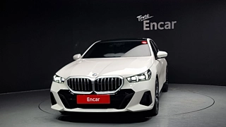 BMW 5-SERIES G60 2023