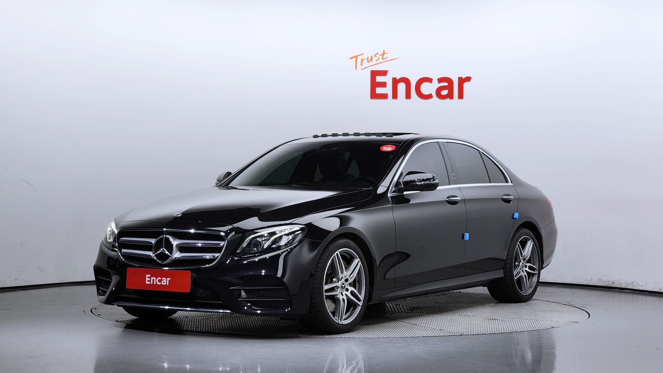 MERCEDES BENZ E-CLASS W213 2018
